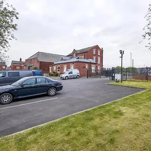 https://spacious-modern-apartment-in-city-centre.yorkshirehotels.net