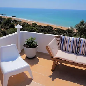 https://golden-cliff-house.hotelaalgarve.com